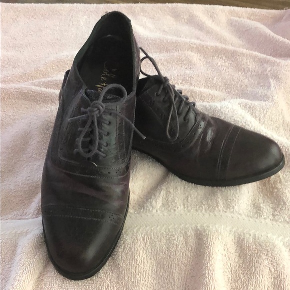 cole haan colored soles